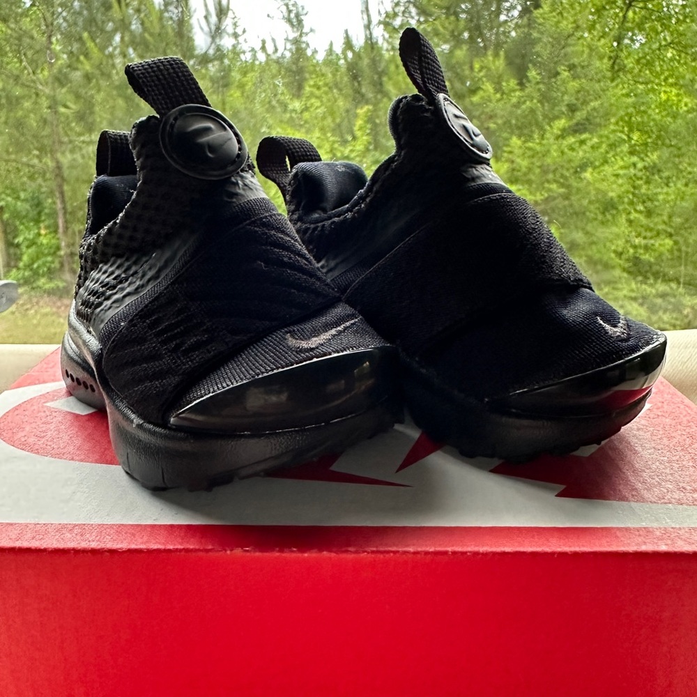 Nike Presto Extreme TD 'Triple Black 
size 2C